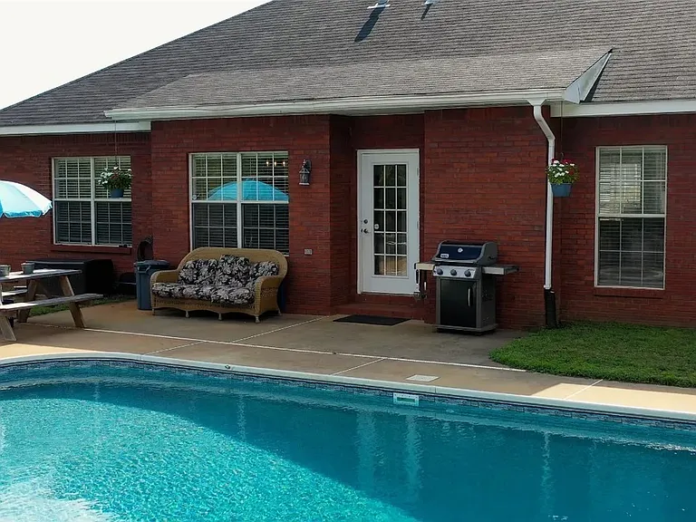 201 Fountain Crest Dr — Photo 6