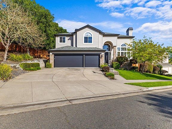 2nd image of 3418 Baldwin Way