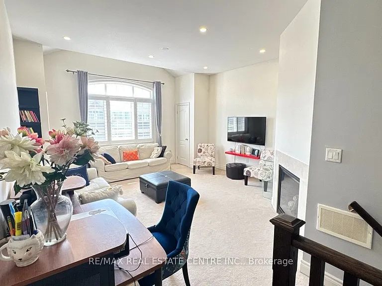 13 Alister Dr #MAIN UPPER — Photo 31