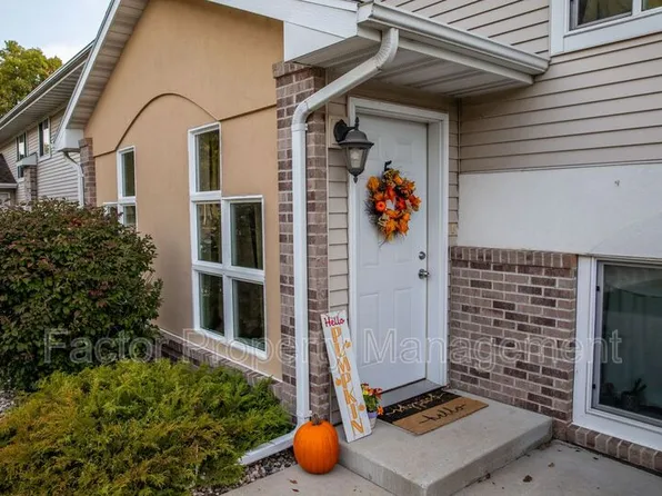 1328 Warren St Unit 1, Mankato, MN 56001