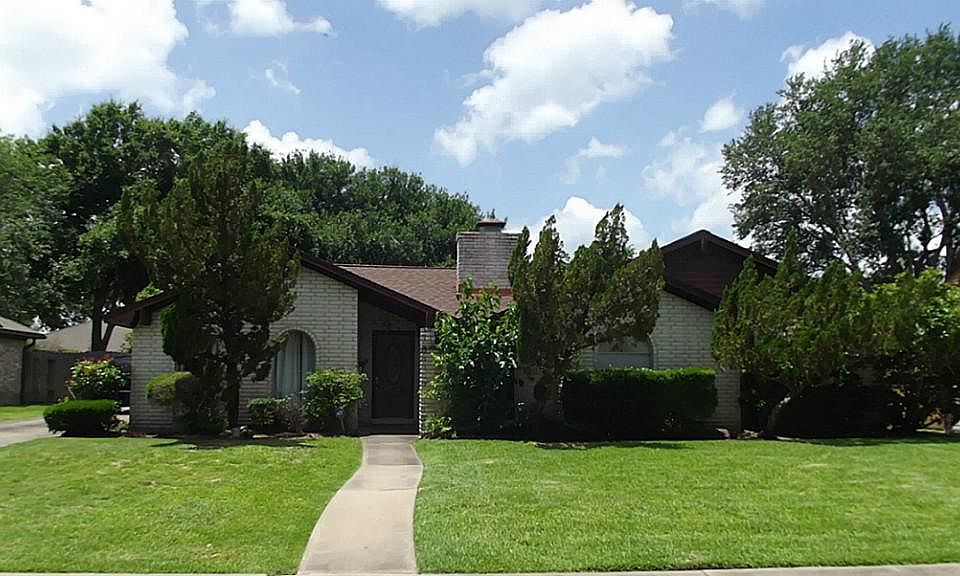 1st image of 2014 Briar Ln