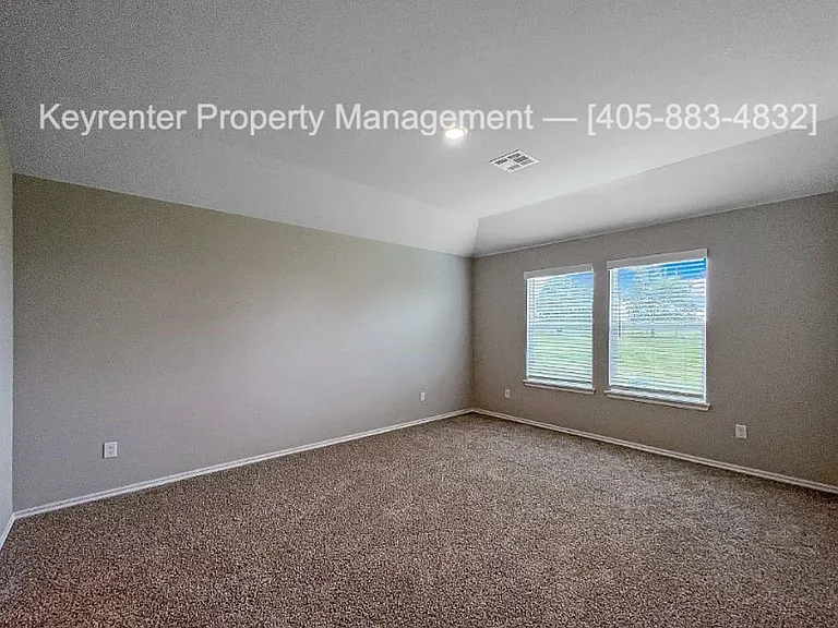 1308 Sunstone St — Photo 15
