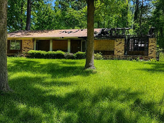 2nd image of 5506 Concord Dr NE