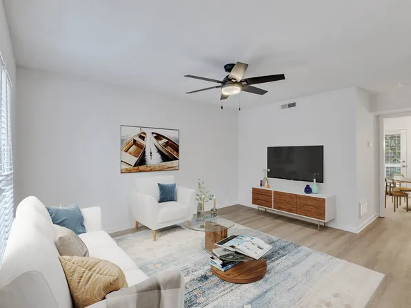 106 N Franklin St, Wake Forest, NC 27587