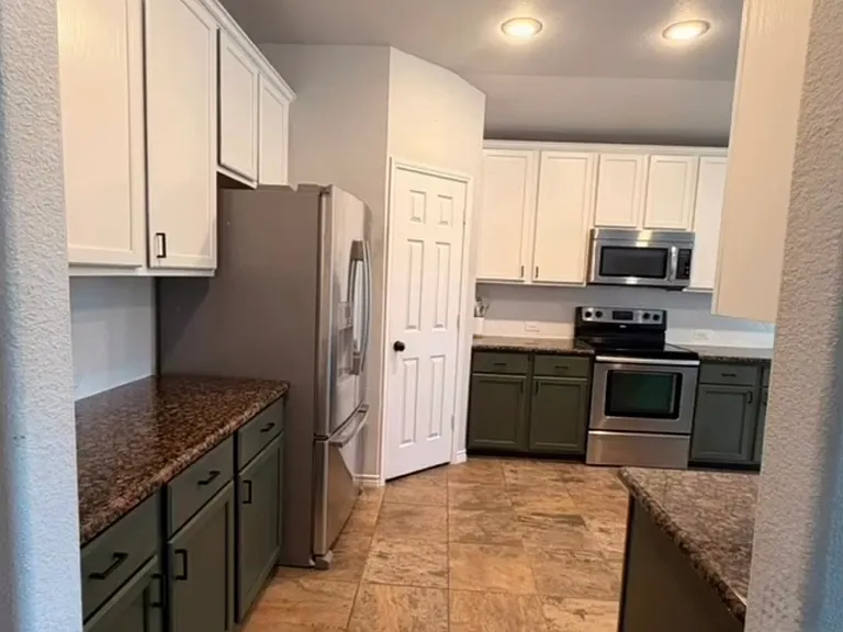 5727 Mountain Hollow Dr — Photo 4