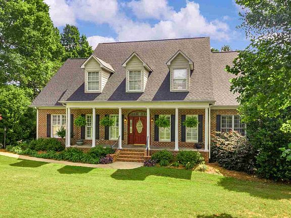 3rd image of 457 S Oakley Ln
