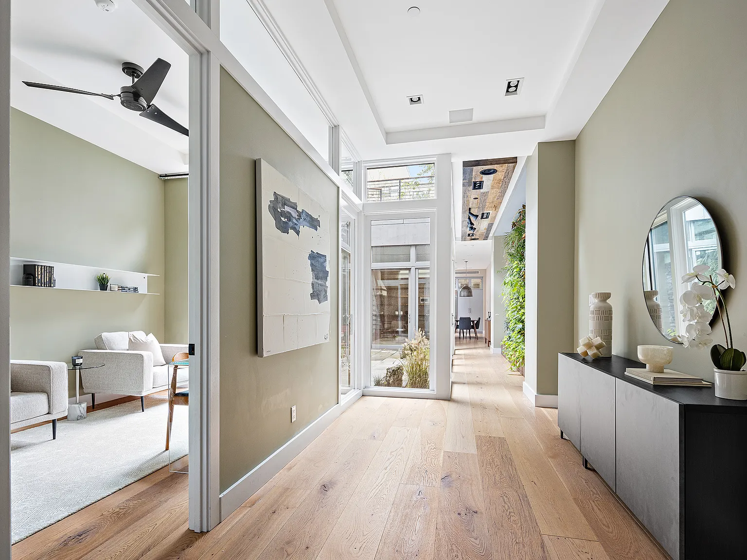 709 Sackett Street — Photo 2