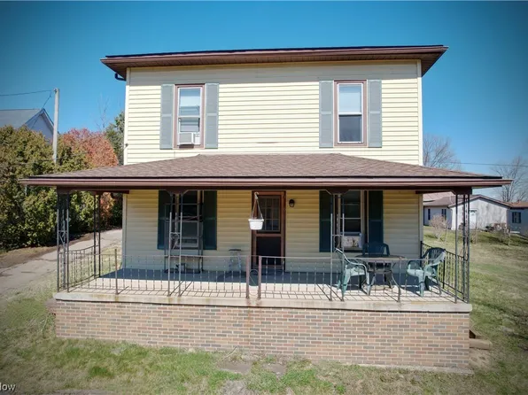 611 W Maple St, Wilmot, OH 44689