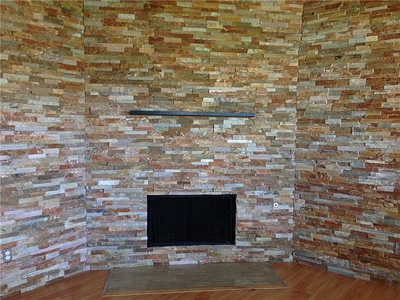 3rd image of 1035 Wood Stream Dr