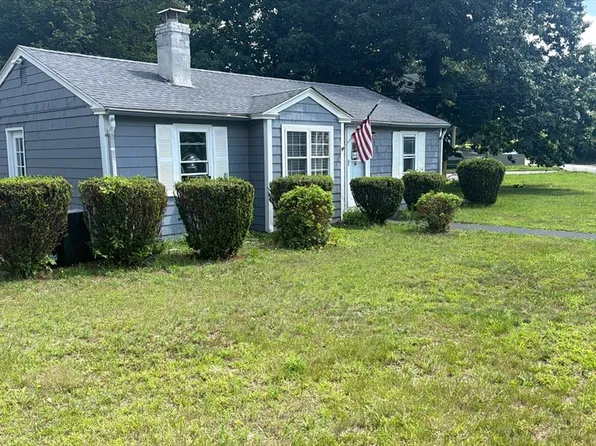 1 E Public St, Assonet, MA 02702