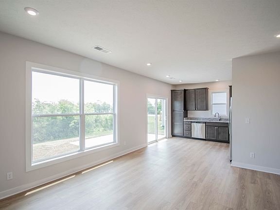 5th image of 3268 Ashdon Dr