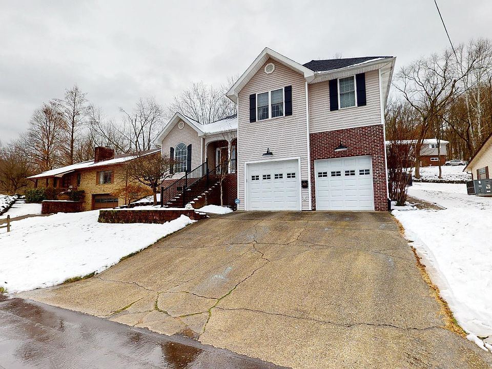 1405 Long St, Barboursville, WV 25504 Zillow