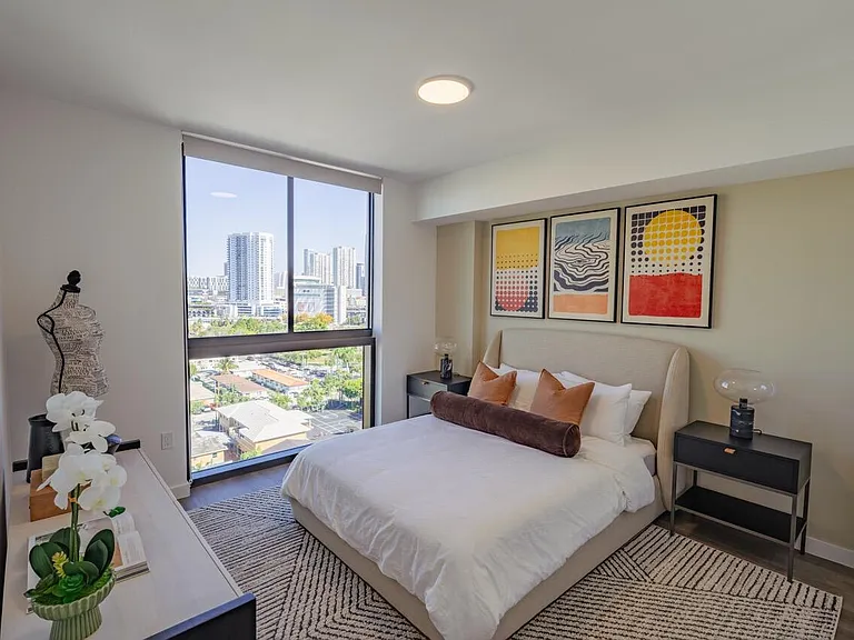 450 SW 5th St #608 — Photo 19