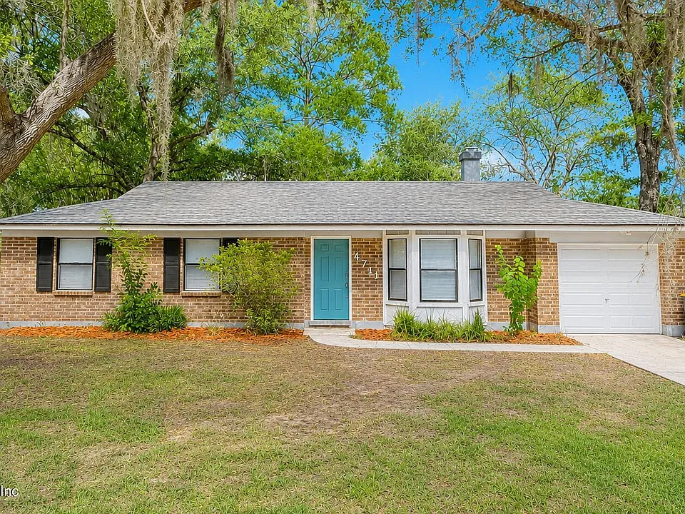 4711 Cinnamon Fern Dr