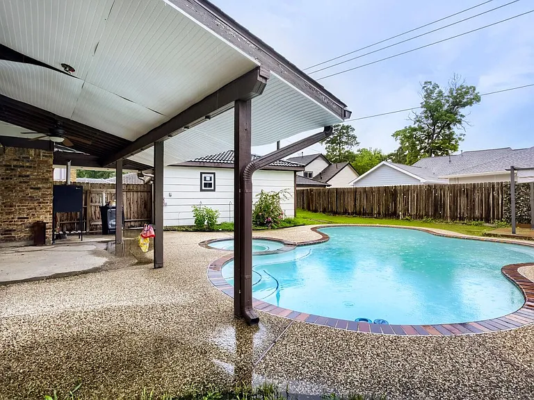 3734 Blue Lake Dr — Photo 32