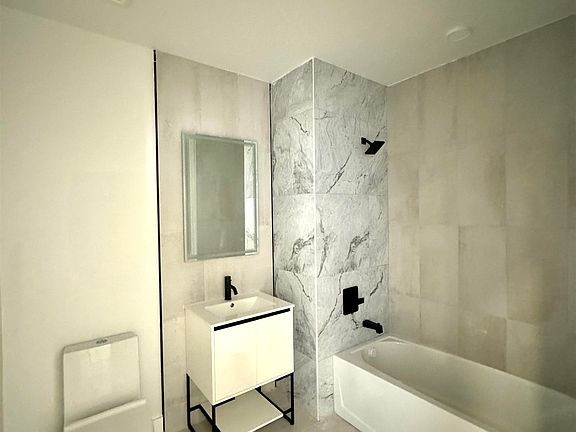 2nd image of 303 Forrest St #3T