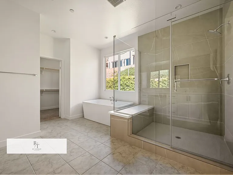 22115 Portofino Dr — Photo 28