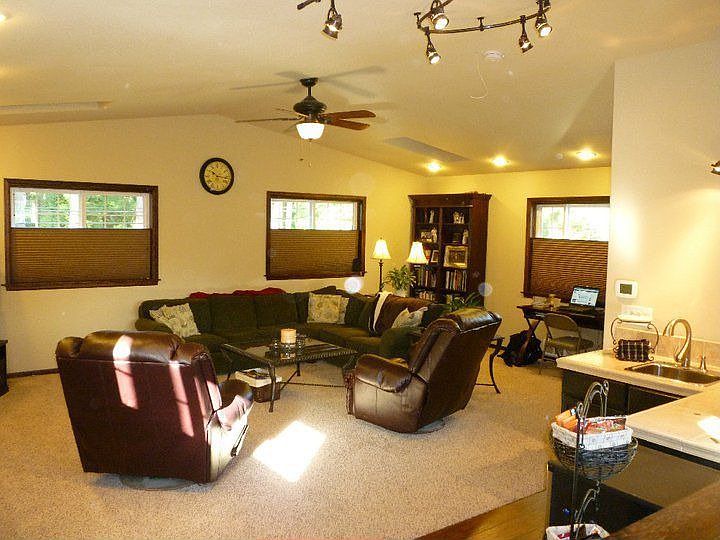 Upstairs Family Room