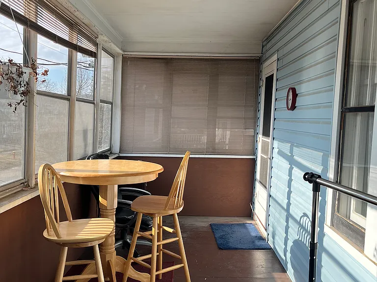 1216 Hammond Ave — Photo 11