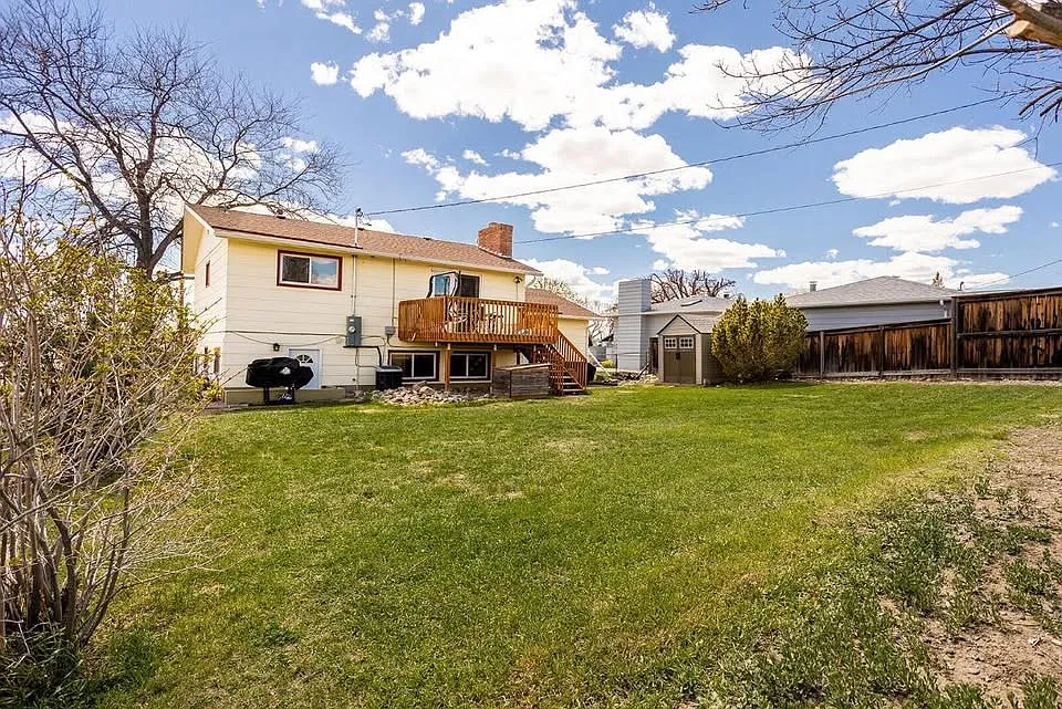 3 bed, 1.5 bath, 1583 sqft, $2,100 — Photo 4
