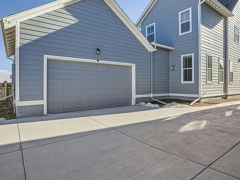 21235 E 61st Dr — Photo 28