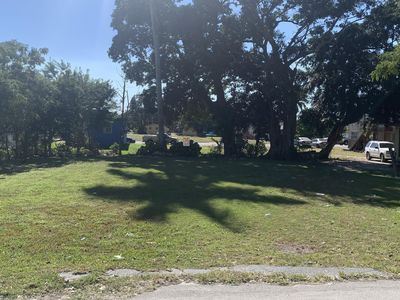 656 W Avenue A, Belle Glade, FL, 33430