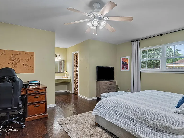 7440 Camelback Dr — Photo 20