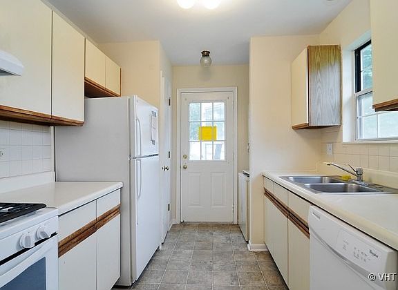 3rd image of 443 N Cambridge Dr #443