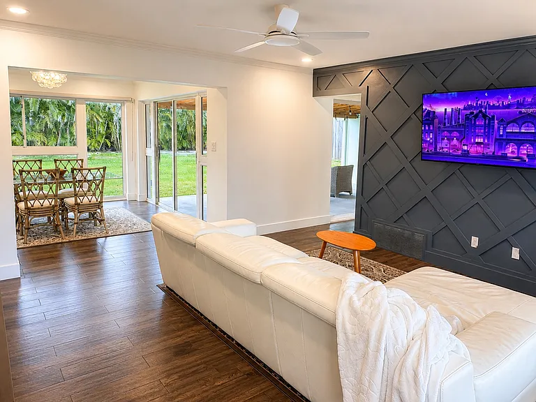 1817 Santa Barbara Dr — Photo 10