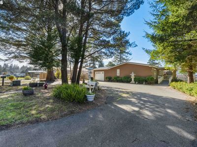 1030 June Ave SE, Bandon, OR, 97411