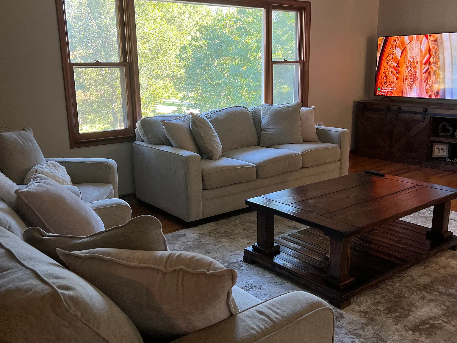 Fairway Dr, Columbia — Photo 3