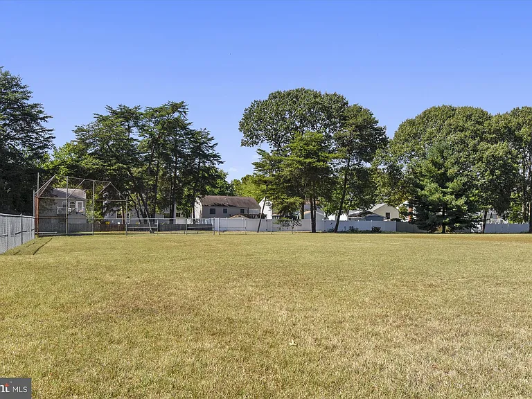 3512 Old Crown Dr — Photo 26