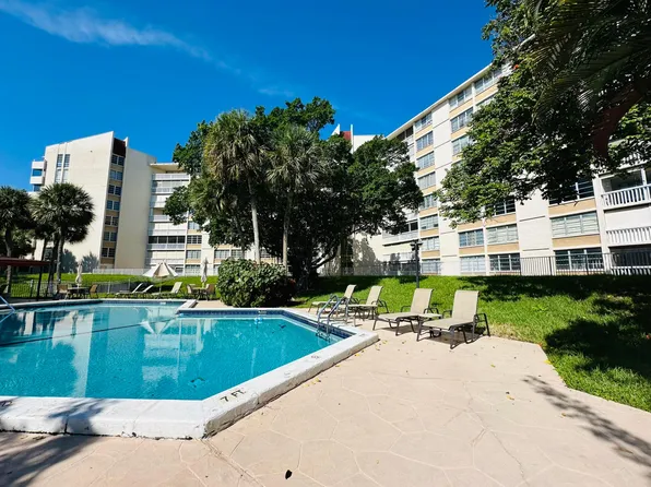 6902 Environ Boulevard #1c, Lauderhill, FL 33319