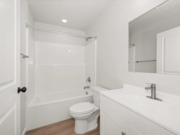 2202 E Rich Ave — Photo 12