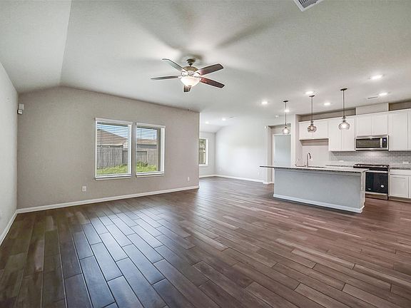 3rd image of 2103 Brisa Ln