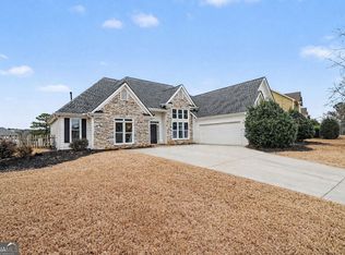 215 Country Club Dr, Hiram, GA 30141