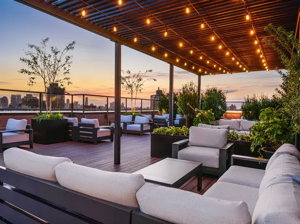 175 East 96th Street image 13 of 27