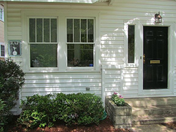 3rd image of 1088 Cherry St