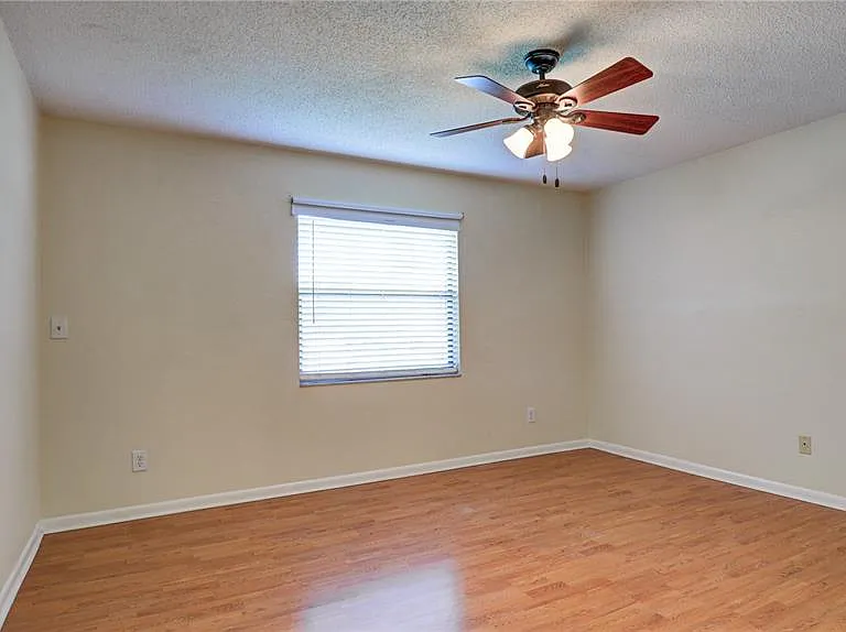 3399 Mermoor Dr #207 — Photo 20