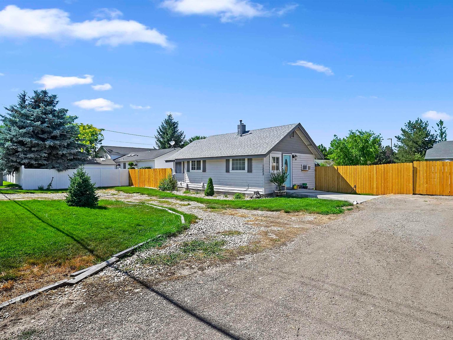 1202 W Pine Ave, Meridian, ID 83642 | Zillow