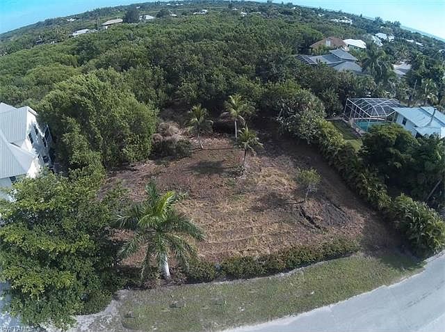 2nd image of 644 Sea Oats Dr