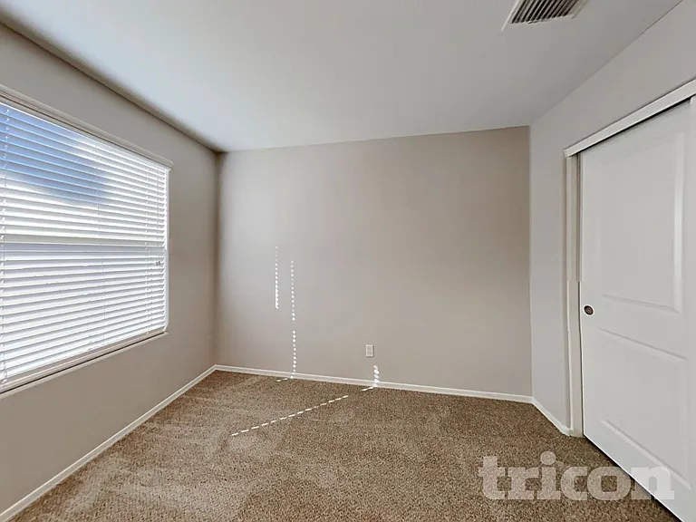 11690 N 166th Dr — Photo 11