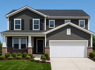 606 Gretchen Ln, Saline, MI 48176