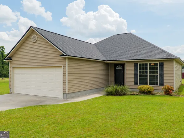 34 Palmetto Pines Ln, Ray City, GA 31645