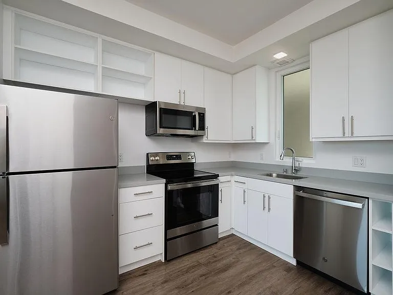 4015 Kansas St #301 — Photo 4