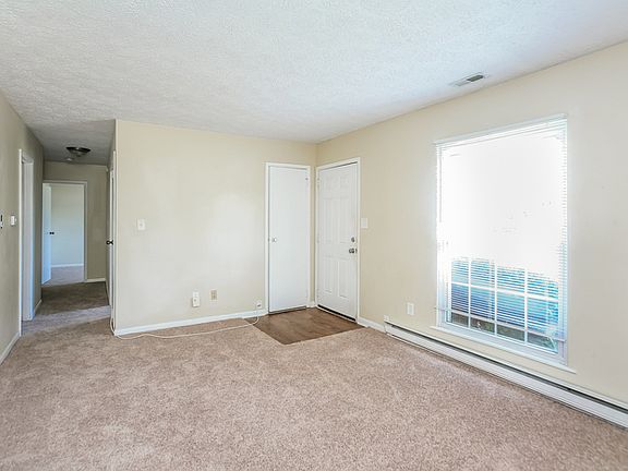 2nd image of 631 Holiday Dr