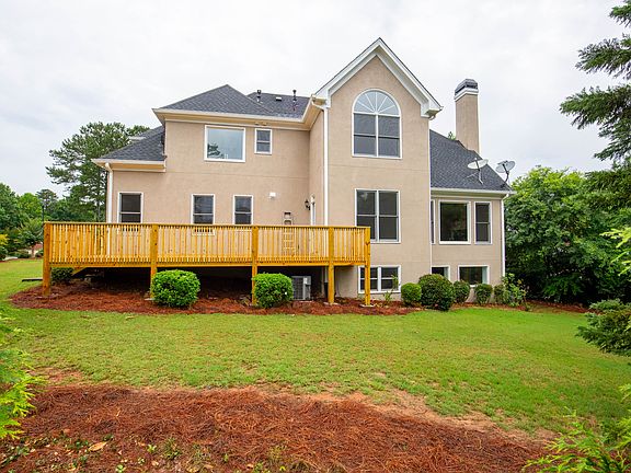3rd image of 5350 Linnadine Way