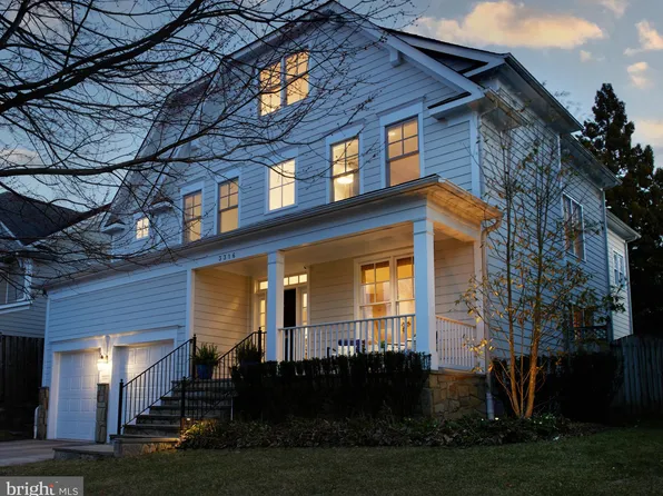 3316 Shepherd St, Chevy Chase, MD 20815