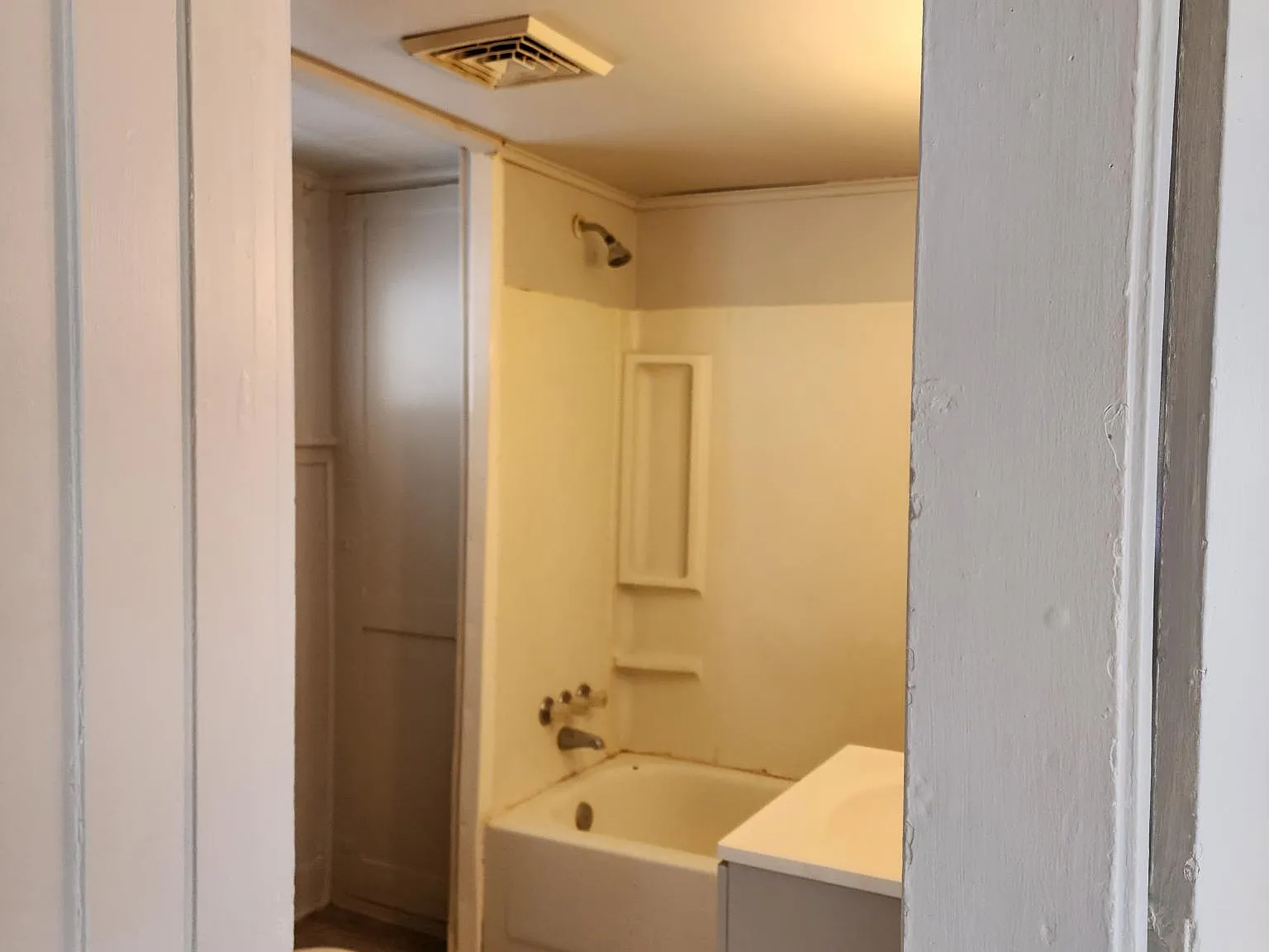 1 bed, 750 sqft, $750 — Photo 4
