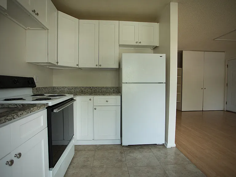 3220 Madison Ave — Photo 47